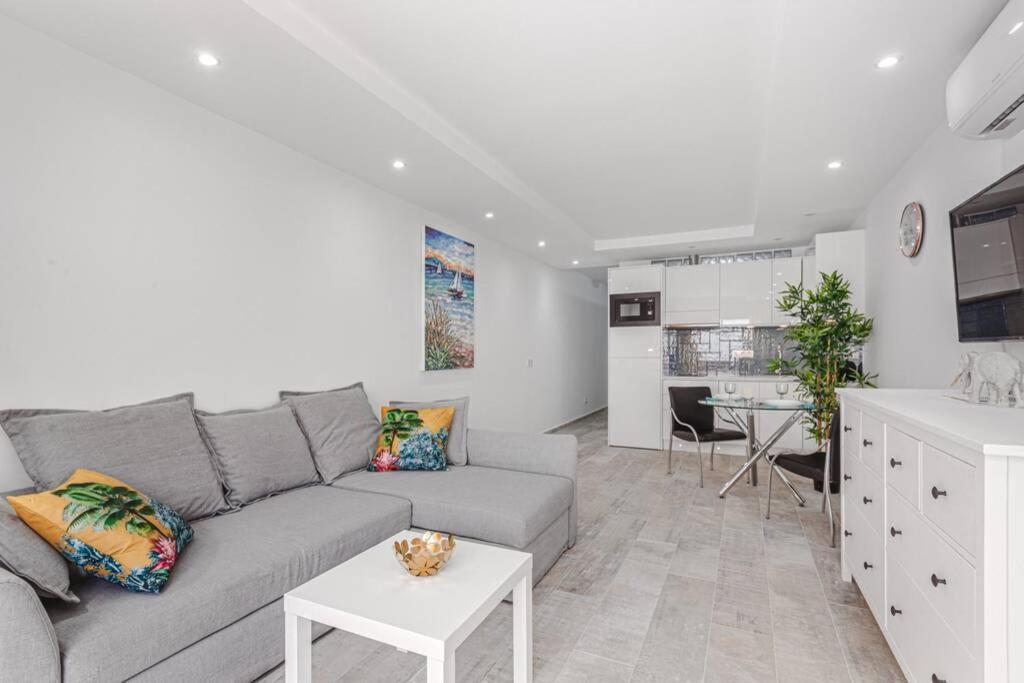 Tenerife Royal Gardens One Bedroom Apartment Playa de las Americas  Ngoại thất bức ảnh