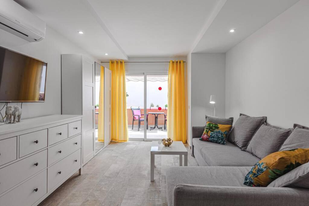 Tenerife Royal Gardens One Bedroom Apartment Playa de las Americas  Ngoại thất bức ảnh