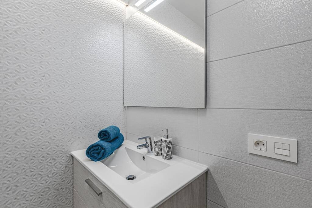 Tenerife Royal Gardens One Bedroom Apartment Playa de las Americas  Ngoại thất bức ảnh